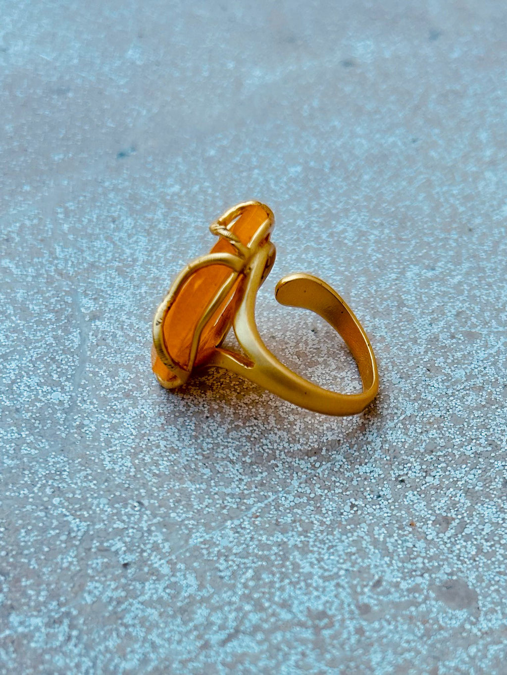 Accesorio - Anillo plateado - Colensuá