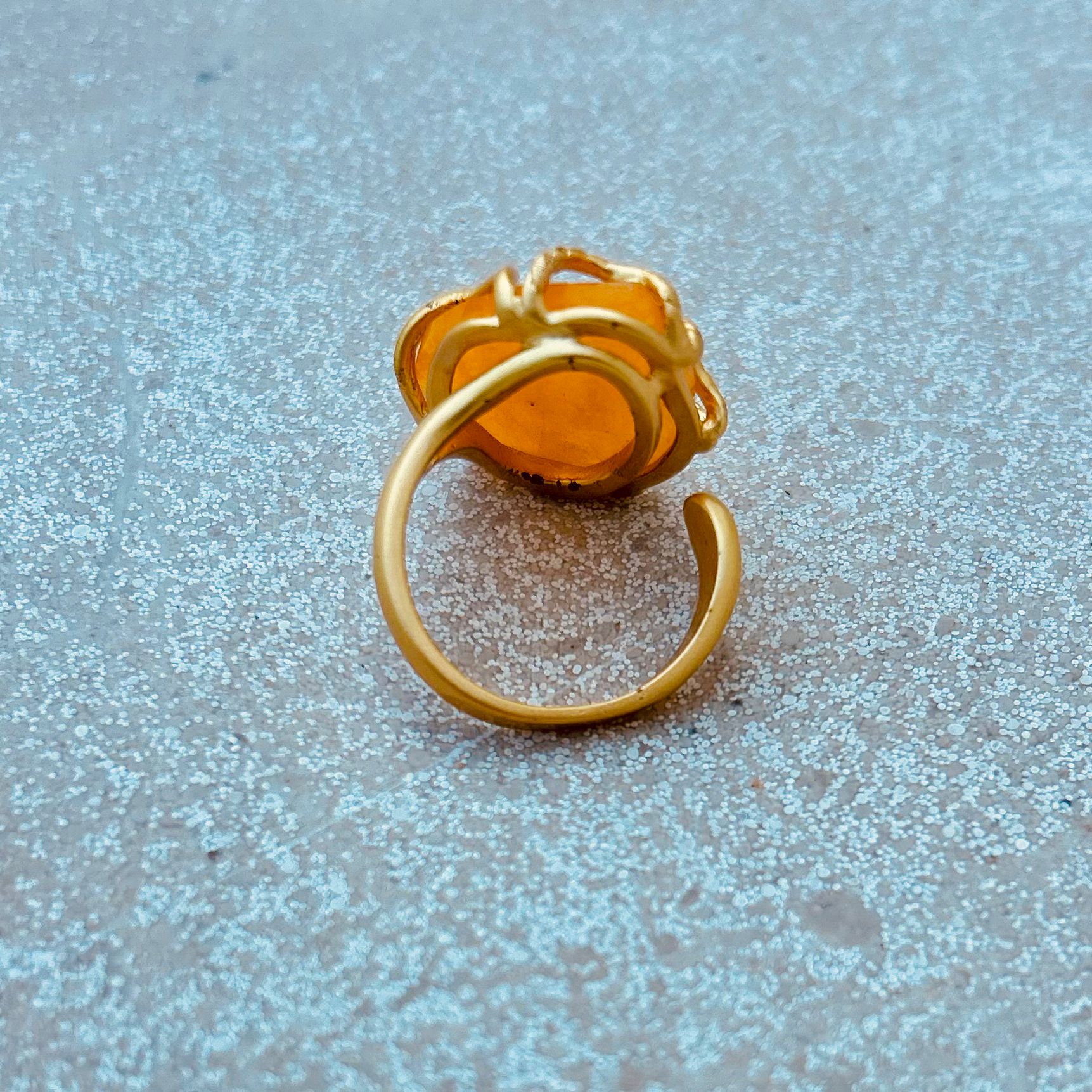 Accesorio - Anillo plateado - Colensuá