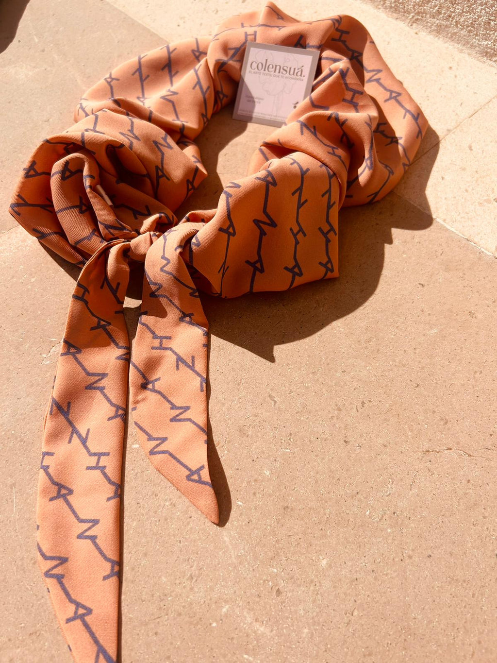 Colensuá letras azules