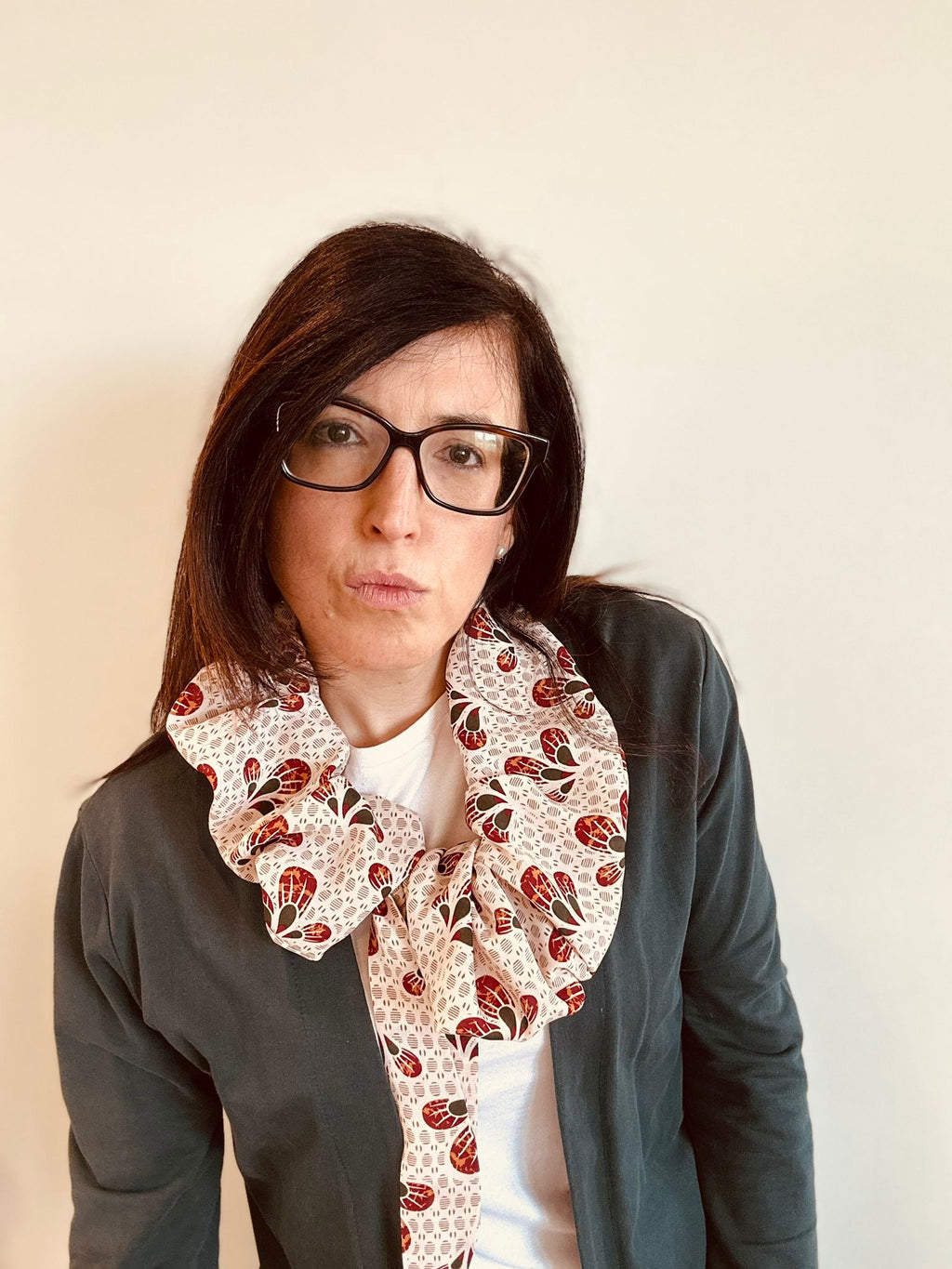 Colensuá Flores verdes y granates