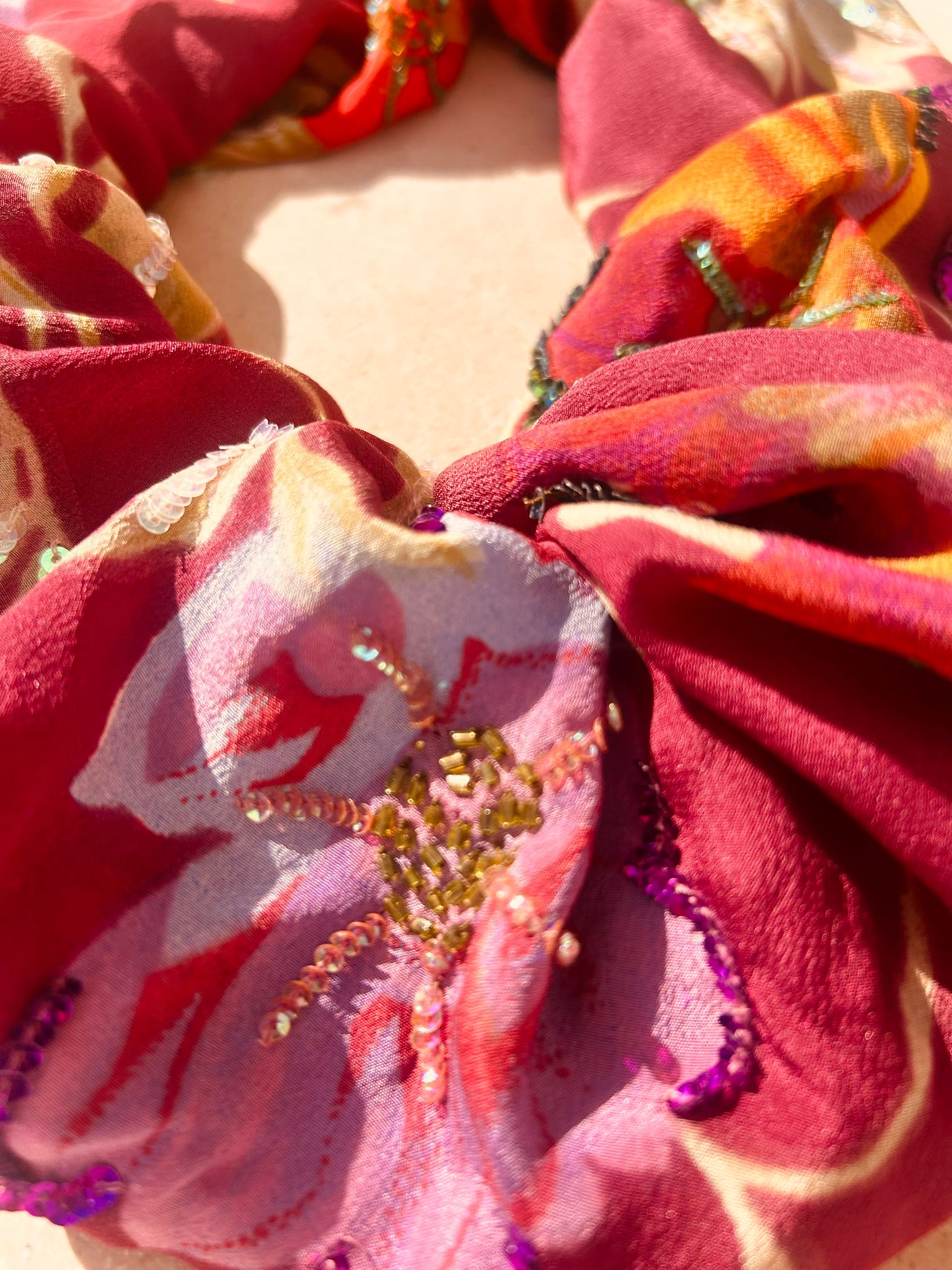 Colensuá Seda Joya con Pedrería