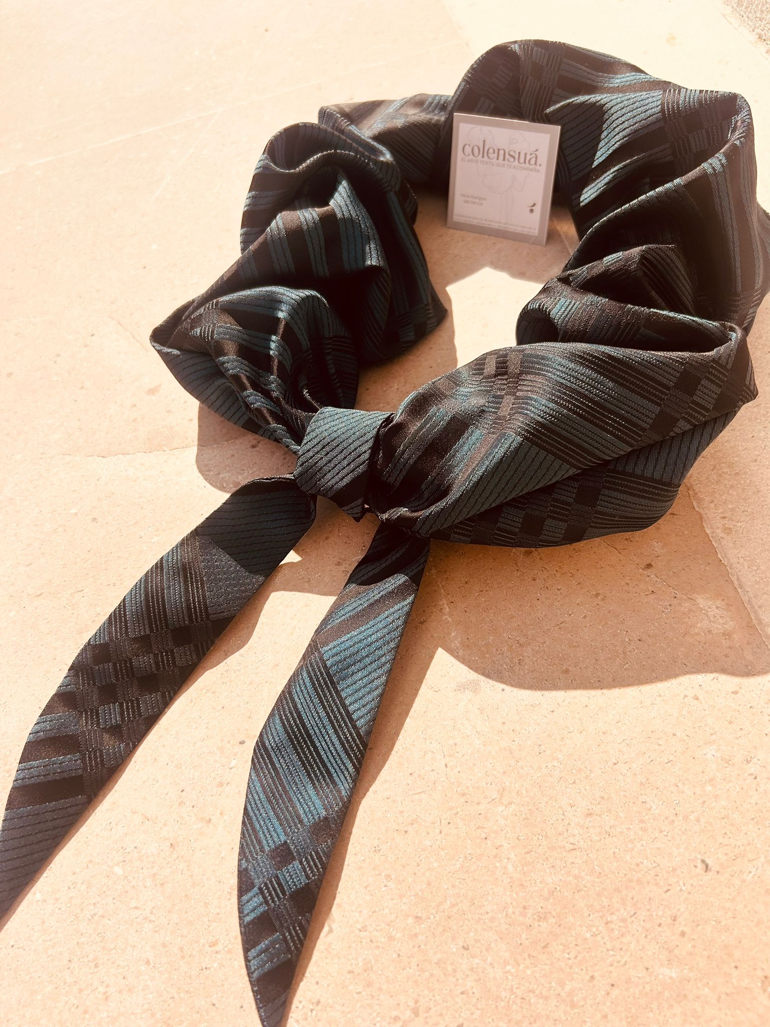 Colensuá Negro y Azul