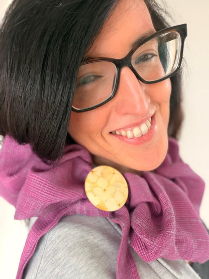 Colensuá Violette y Broche