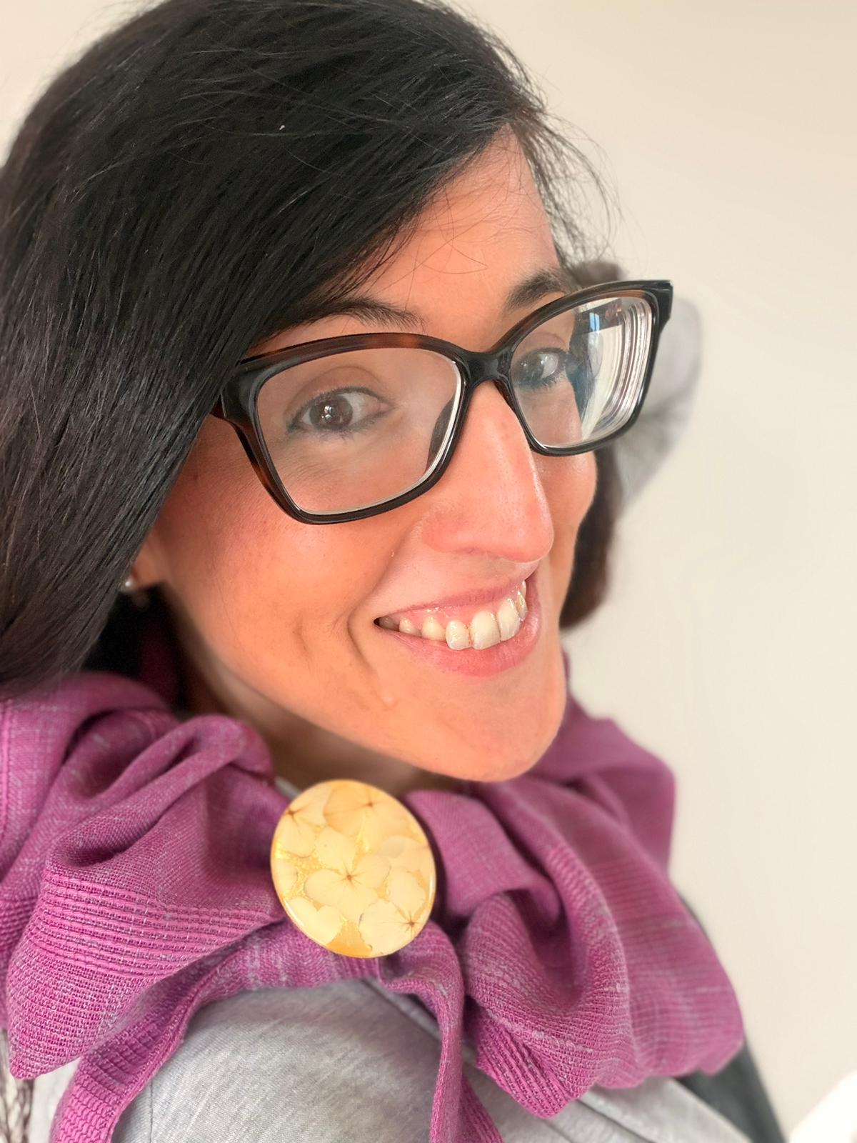 Colensuá Violette y Broche